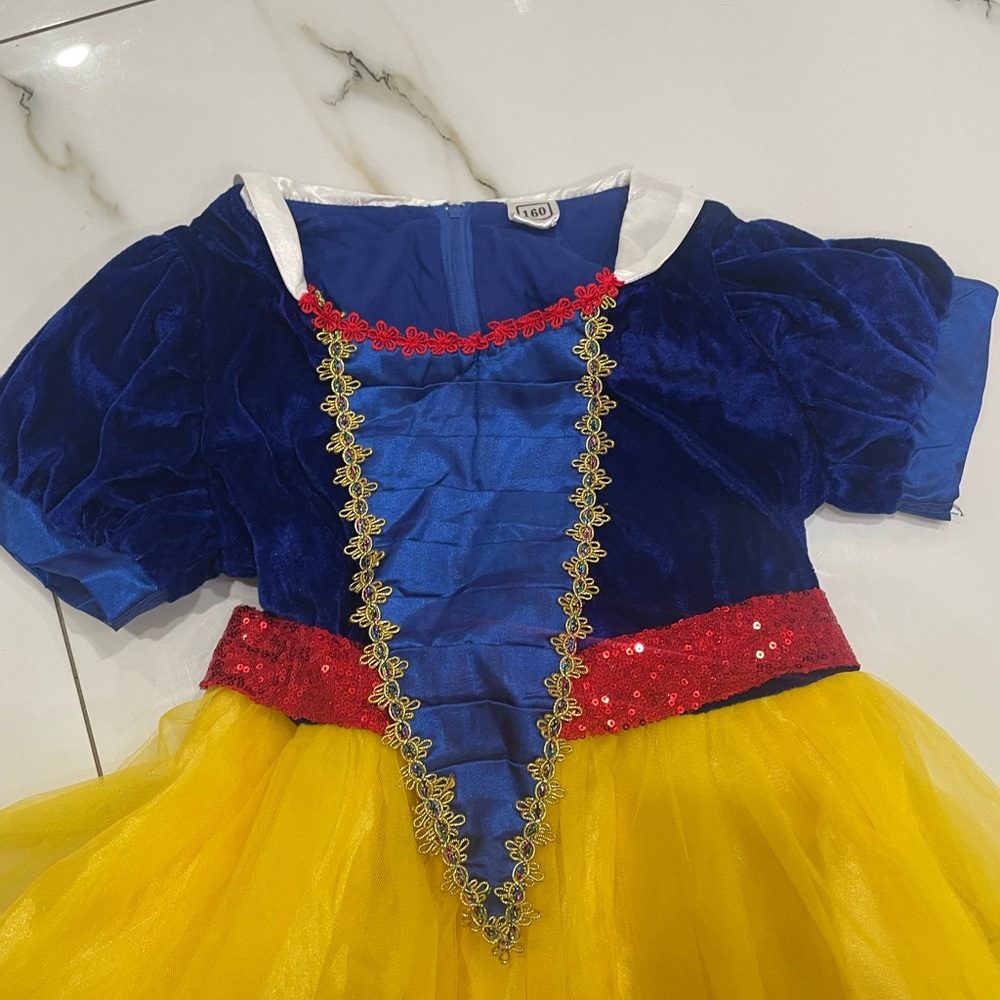 Snow White Kids Princess Halloween Costume - Blue and Yellow size 7/8 - Picture 2 of 7